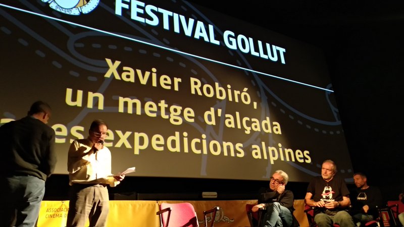 Xavier Robiro en la conferencia un metge a les expedicions alpines el dia 27 de novembre al Cinema Catalunya